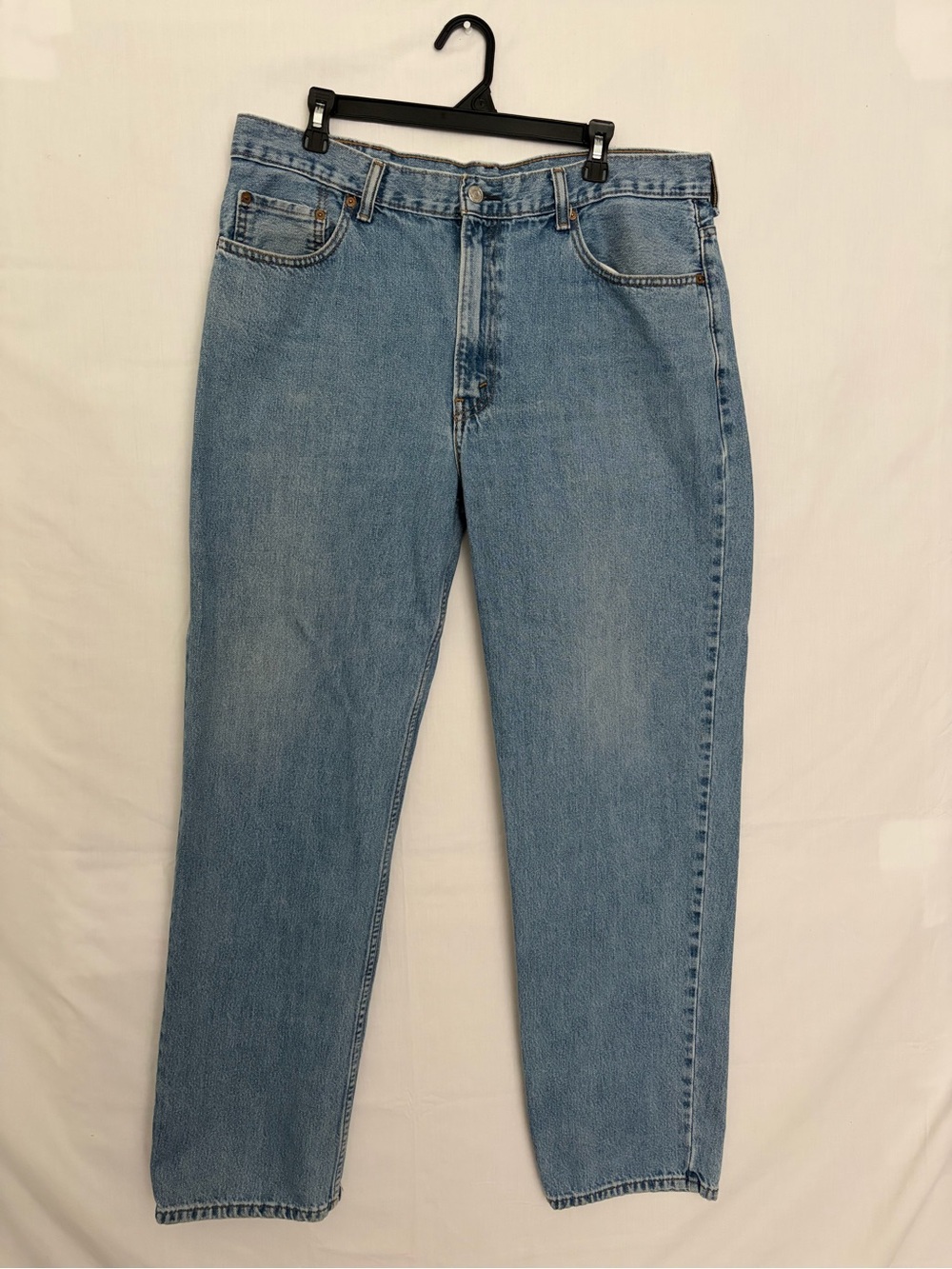 Levis 550 Mens Light Wash Relaxed Fit Tapered Leg Denim Jeans Size 38x34(A895)